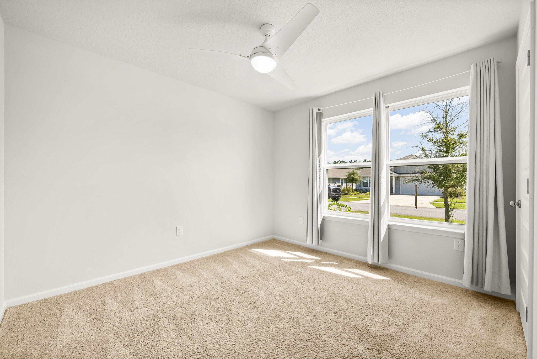 HAMMOCK BAY - Residential Lease