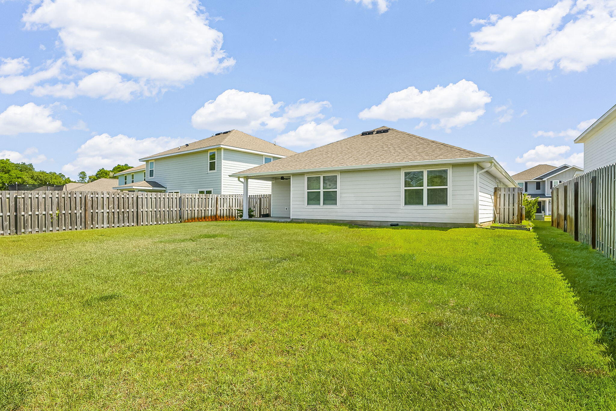 HAMMOCK BAY - Residential Lease