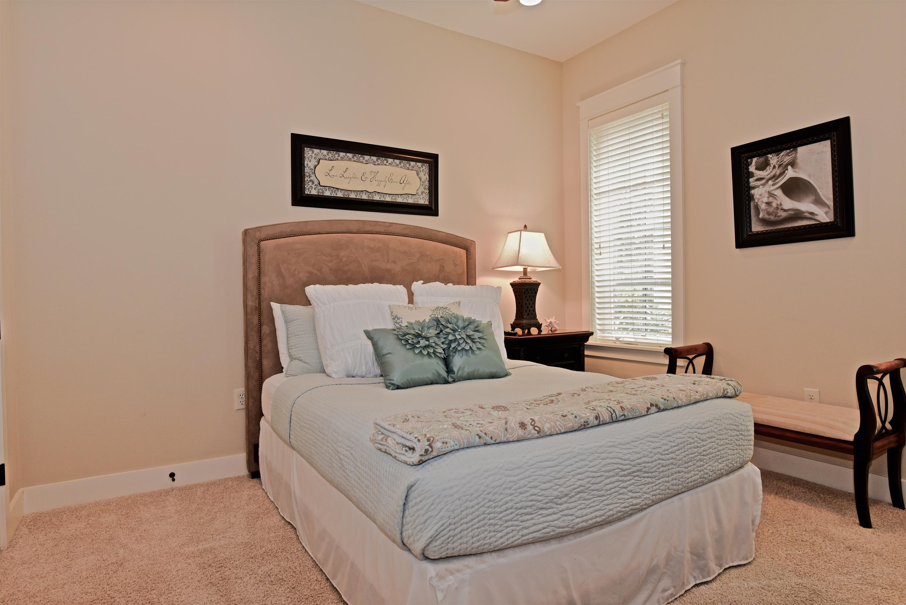 BUNGALOS AT SANDESTIN - Residential Lease