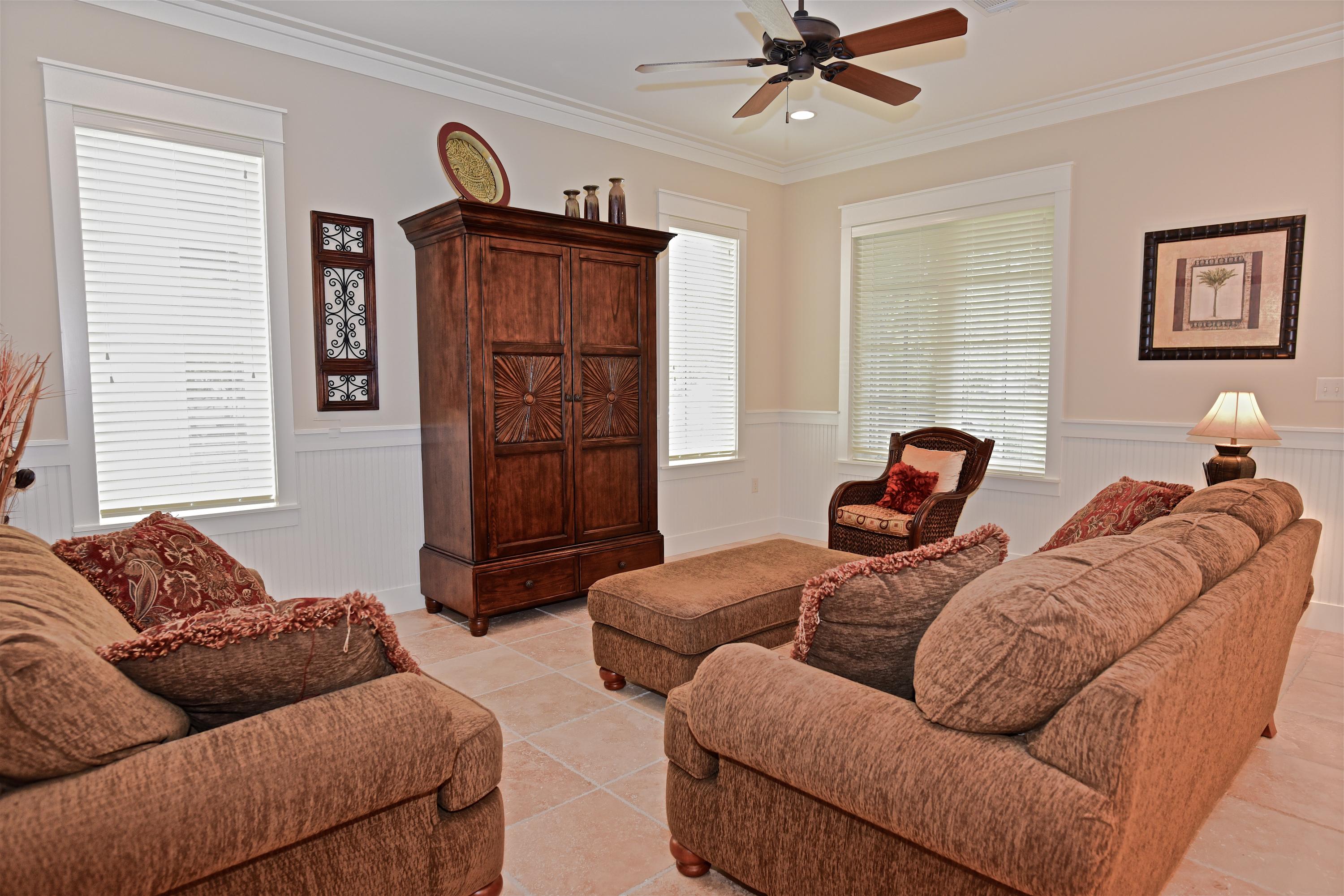 BUNGALOS AT SANDESTIN - Residential Lease