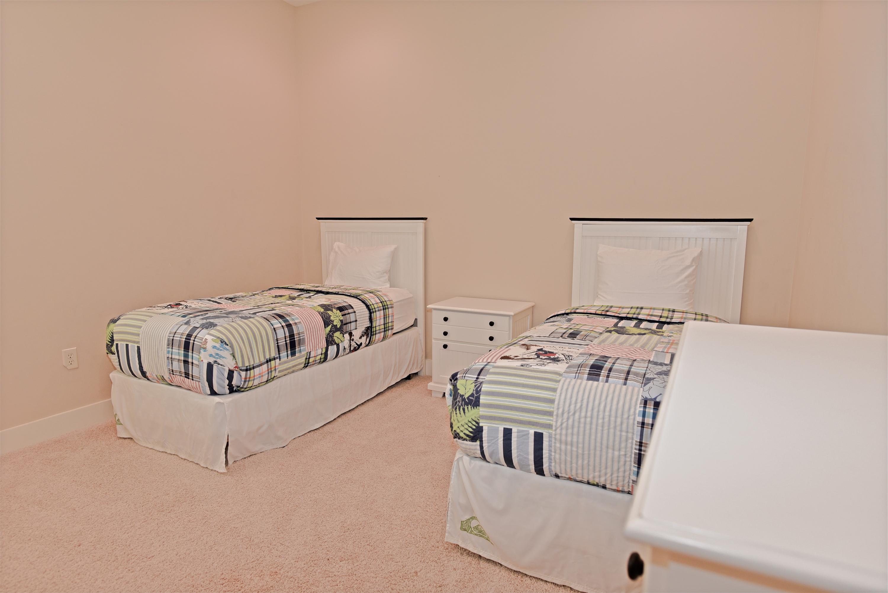 BUNGALOS AT SANDESTIN - Residential Lease