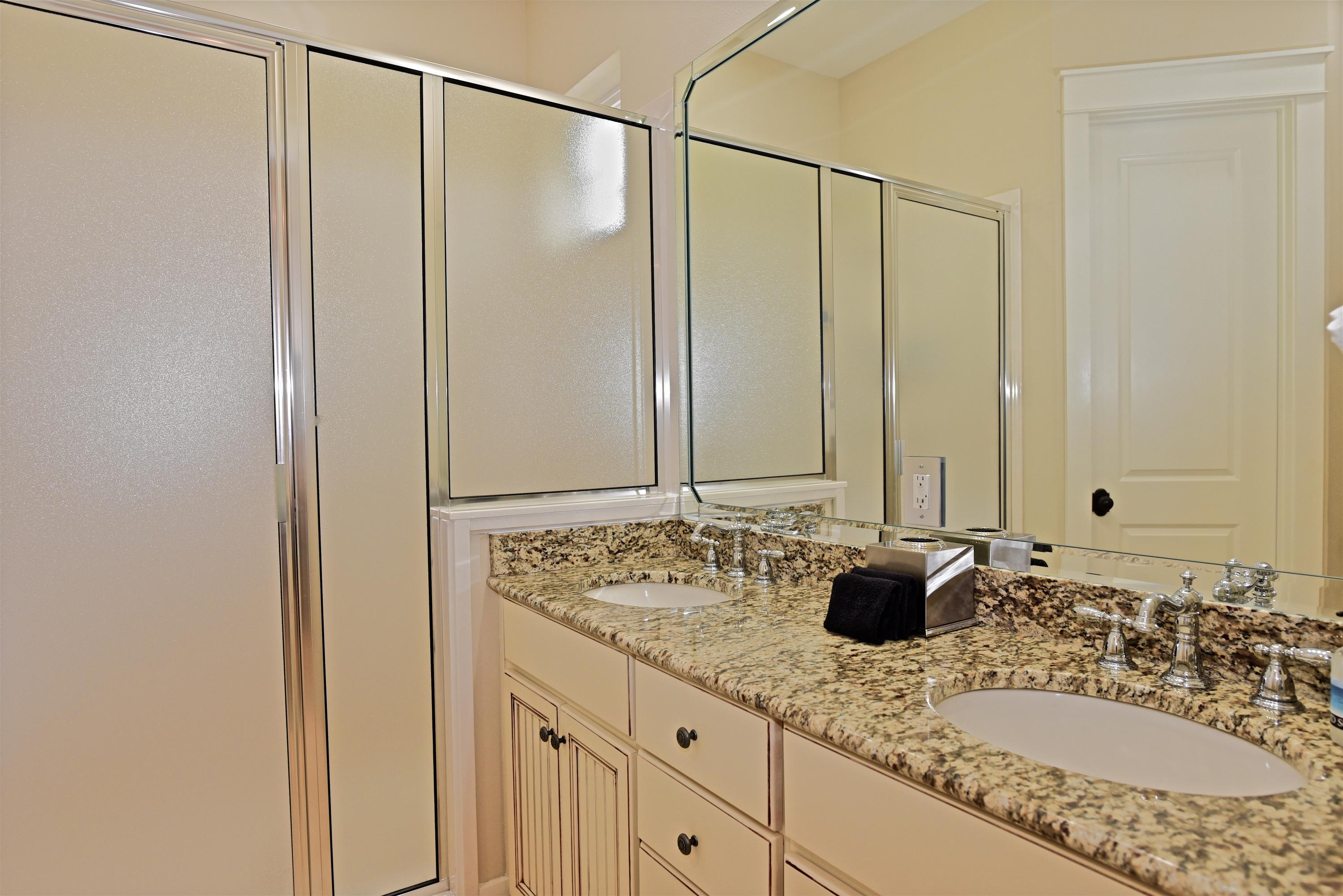 BUNGALOS AT SANDESTIN - Residential Lease