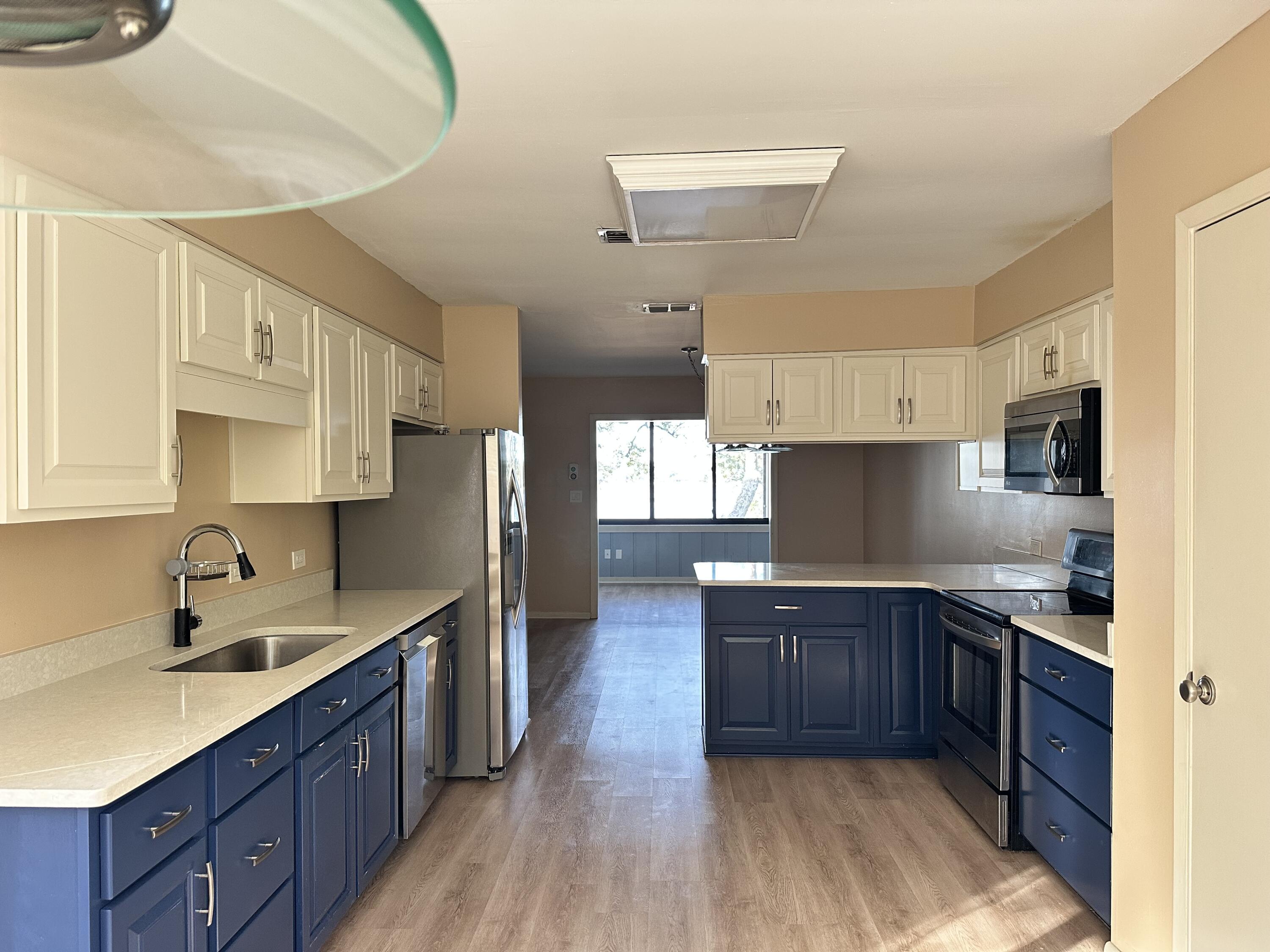 MARINA COVE VILLAGE PH 1 - Residential