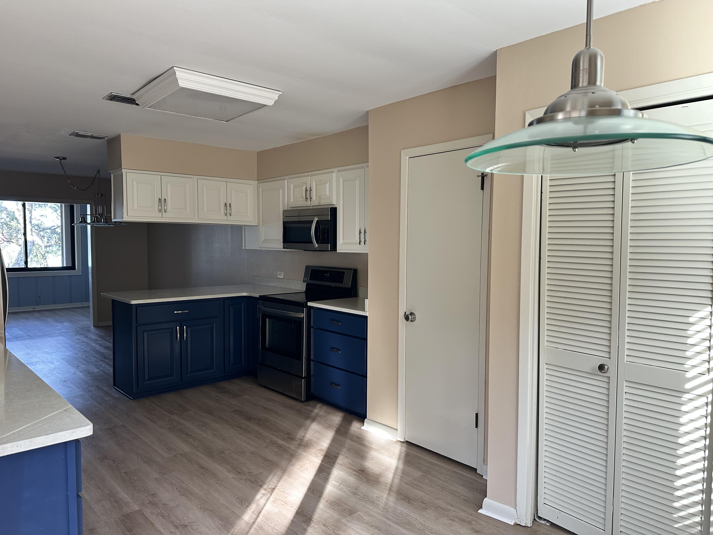 MARINA COVE VILLAGE PH 1 - Residential