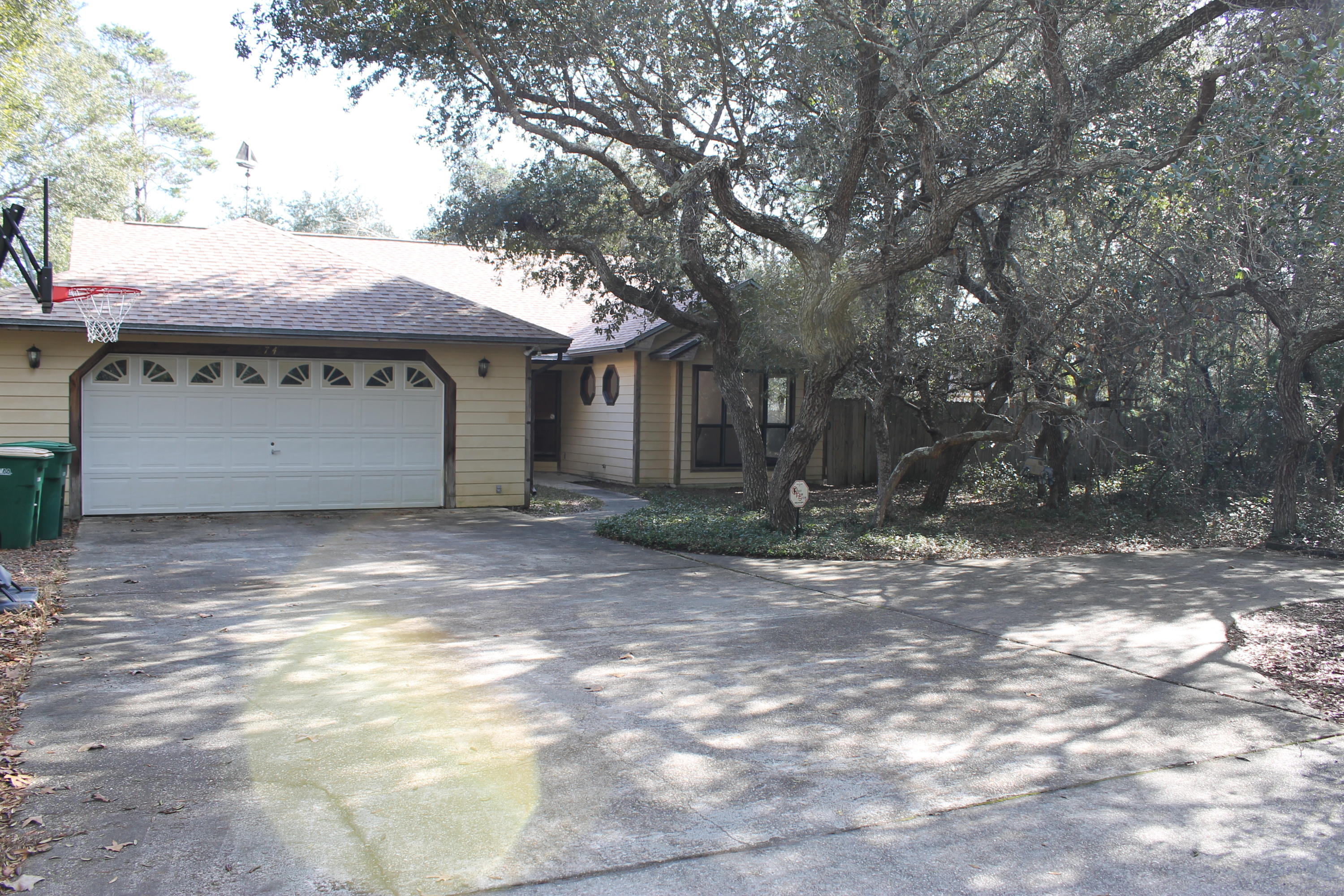 HOLLEY BY THE SEA, 1ST CORR - Residential