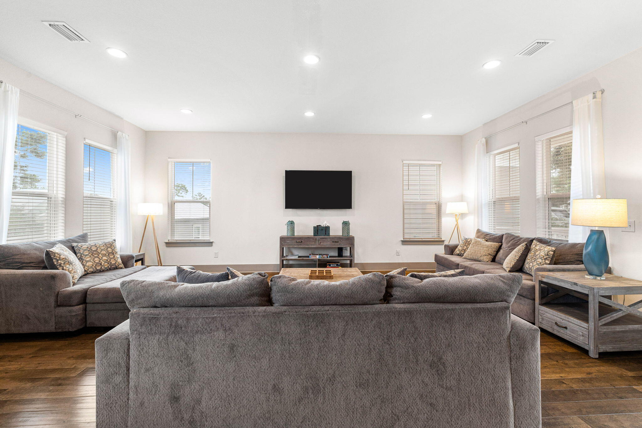 HIGHLAND PARKS - Residential