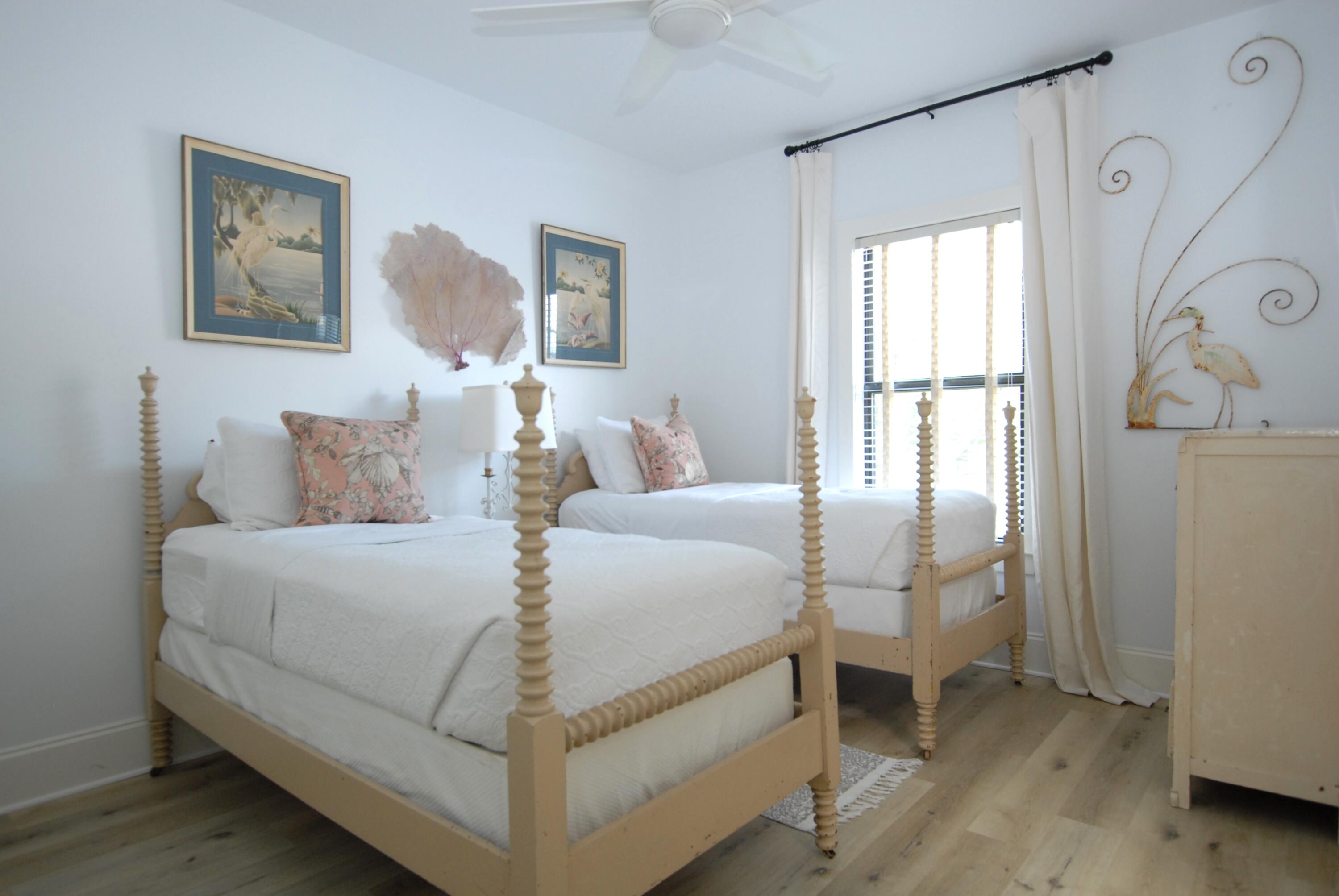 BLUE MOUNTAIN BEACH - Residential