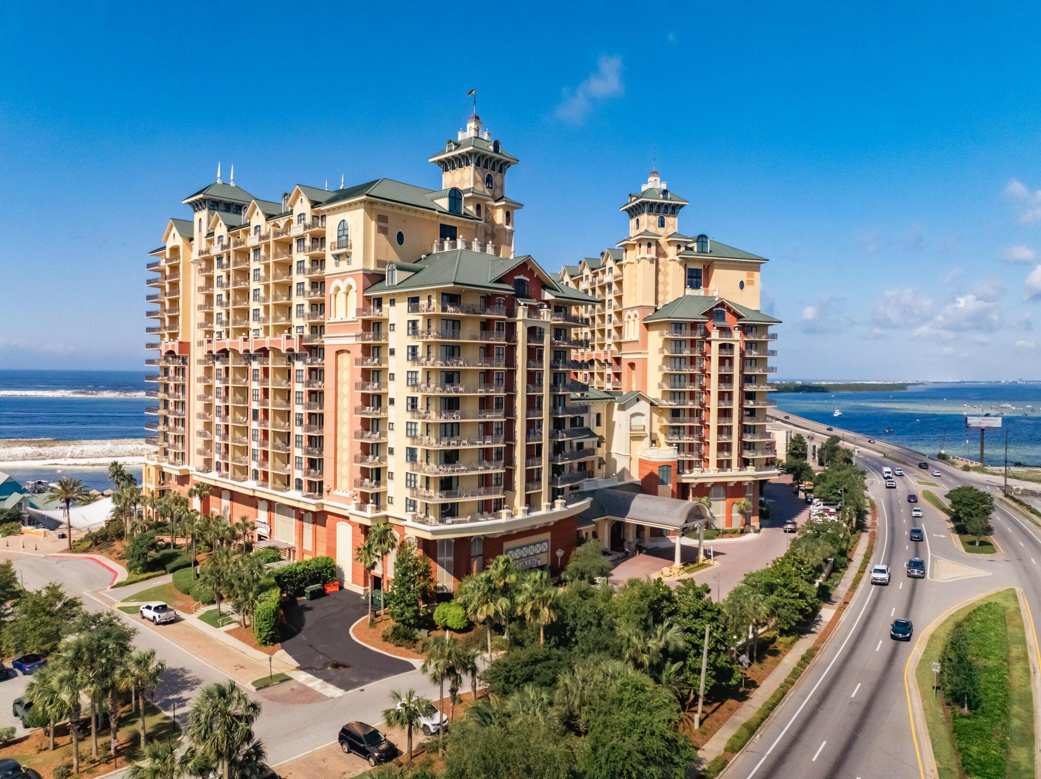 EMERALD GRANDE - Residential