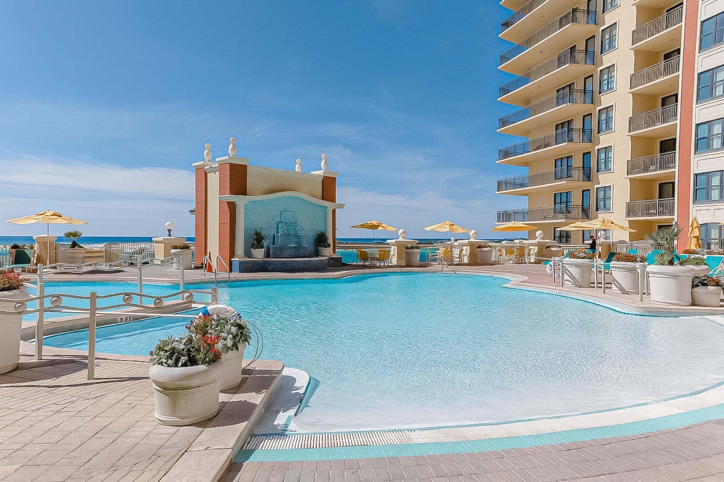 EMERALD GRANDE - Residential
