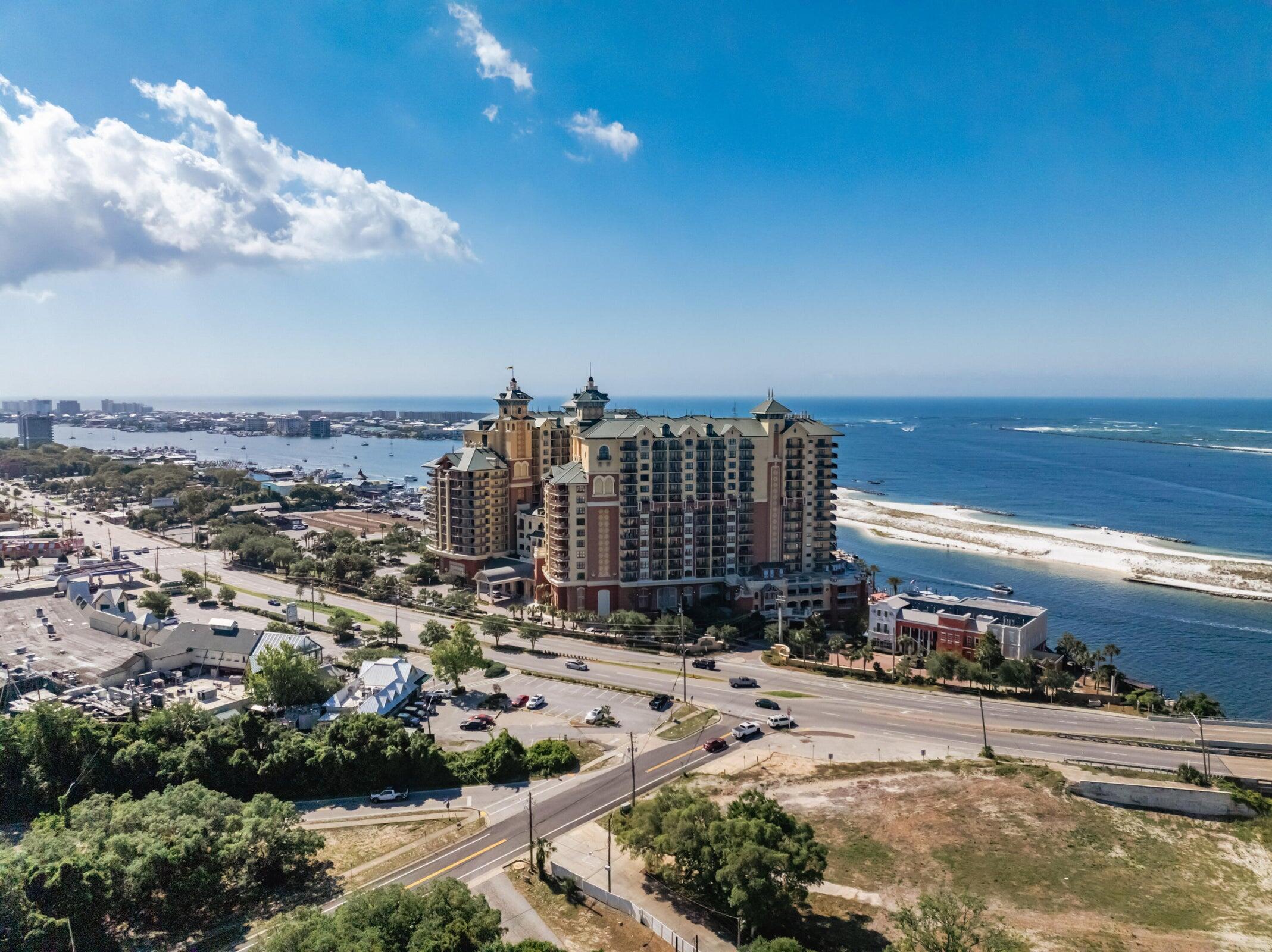 EMERALD GRANDE - Residential