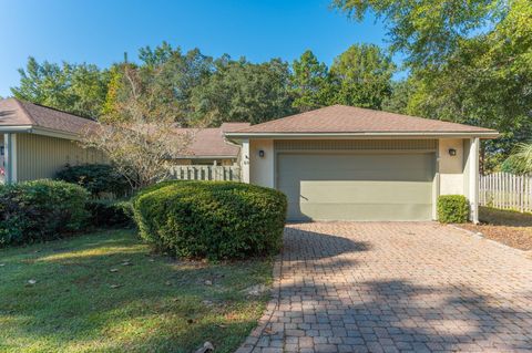 A home in Niceville