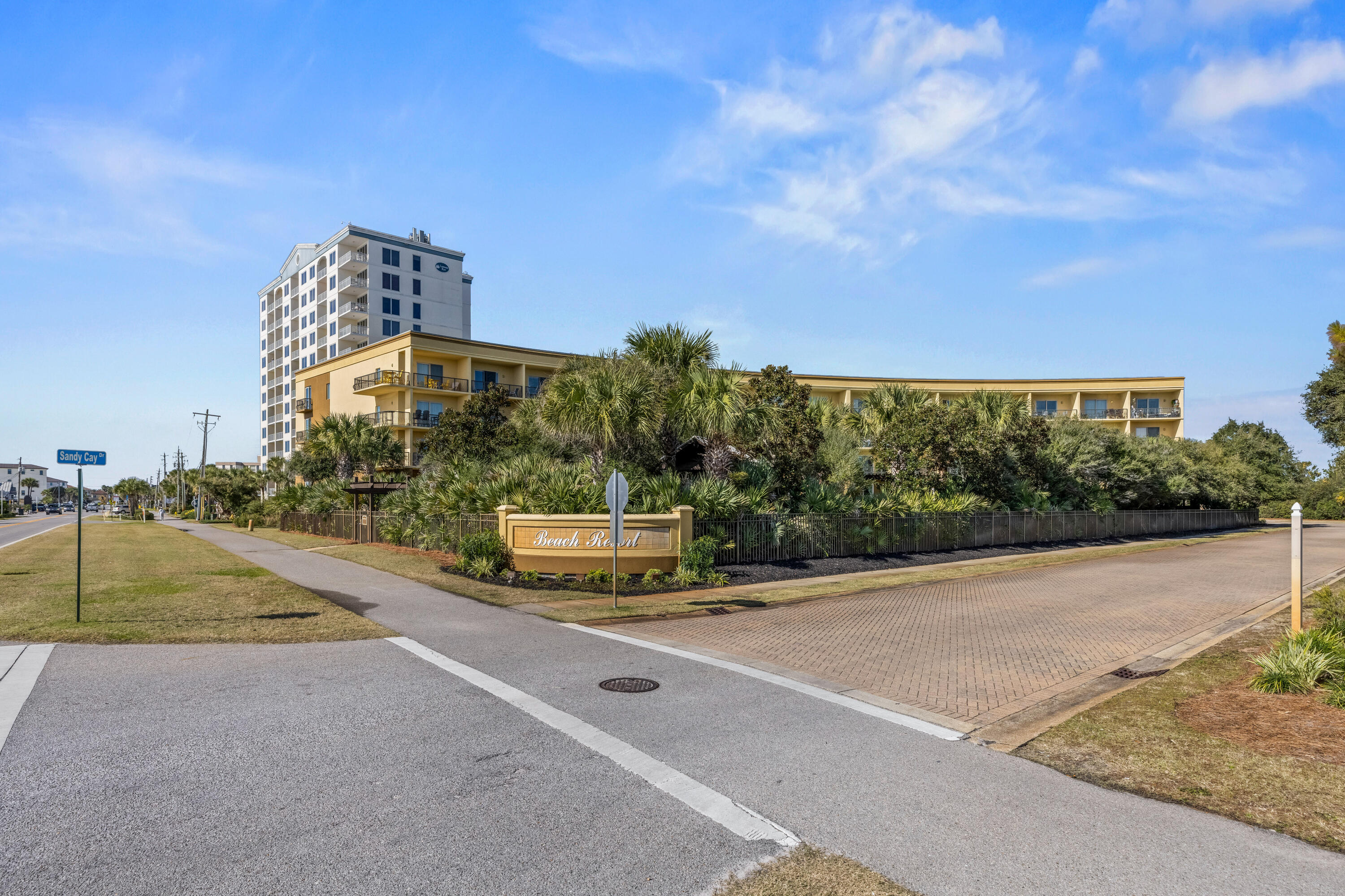 BEACH RESORT - Residential