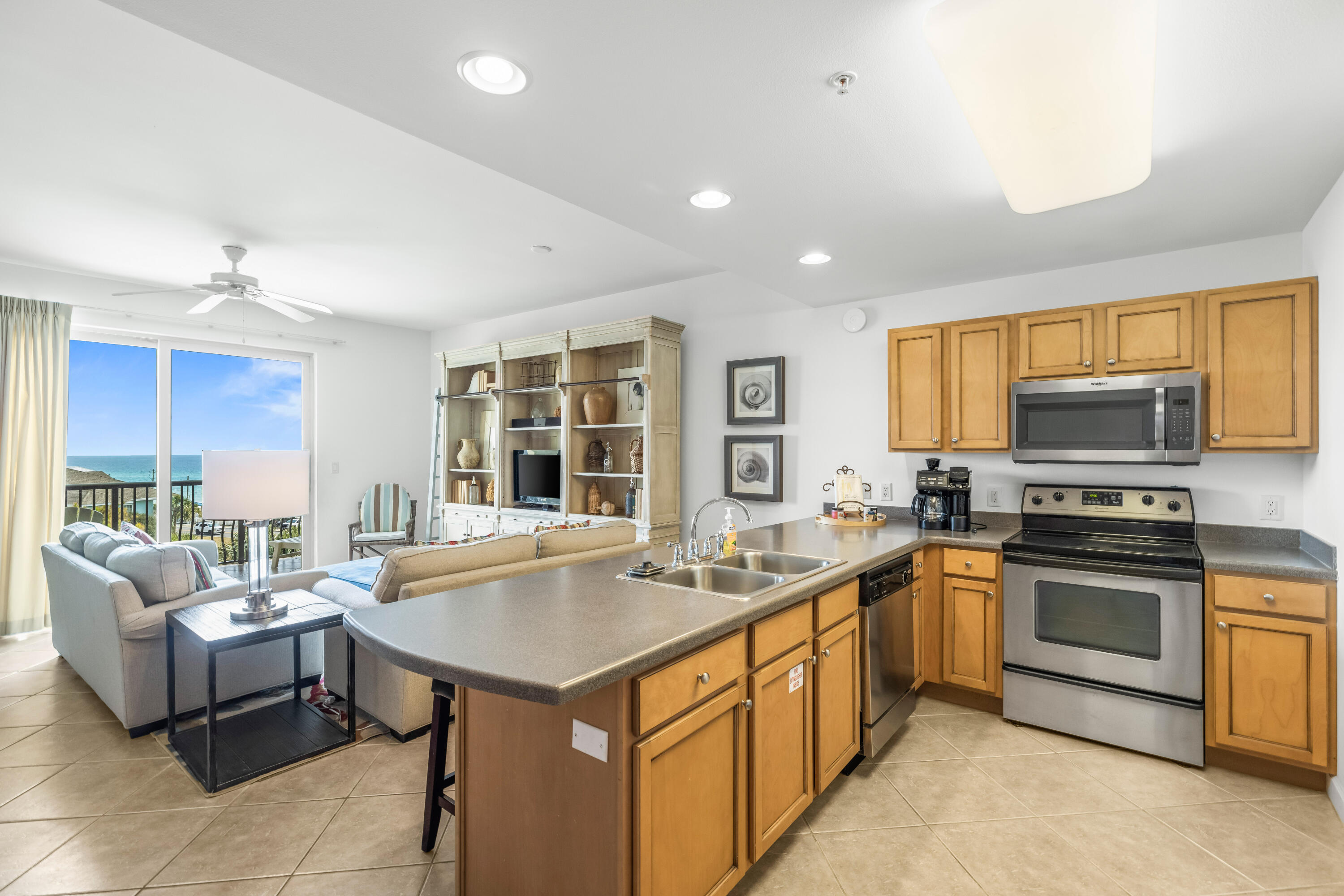 BEACH RESORT - Residential