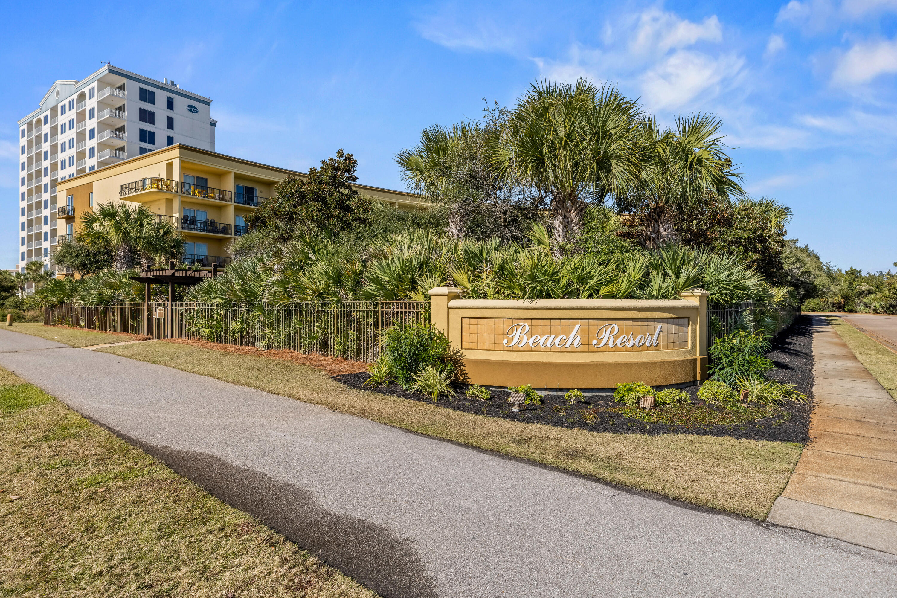 BEACH RESORT - Residential