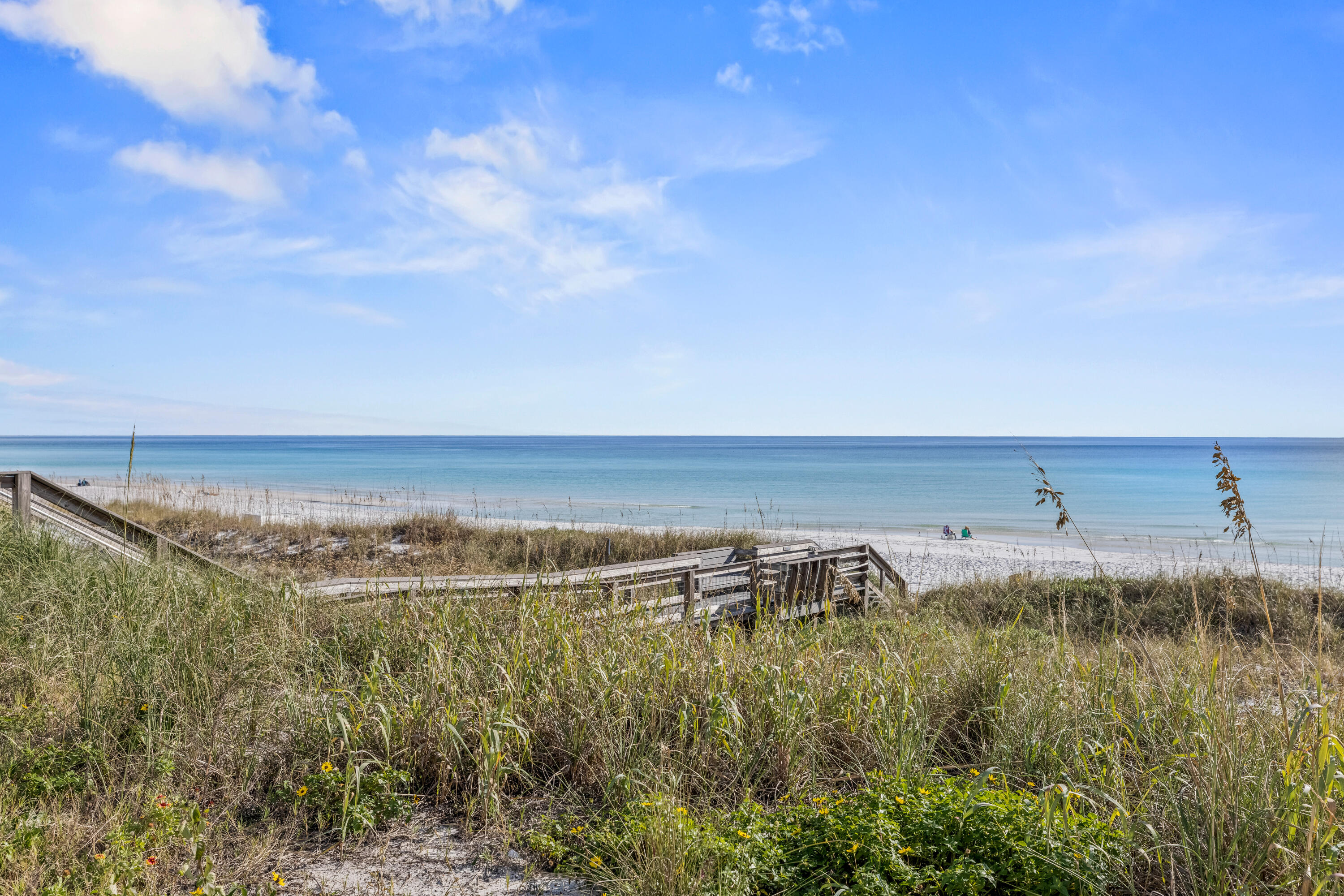 BEACH RESORT - Residential