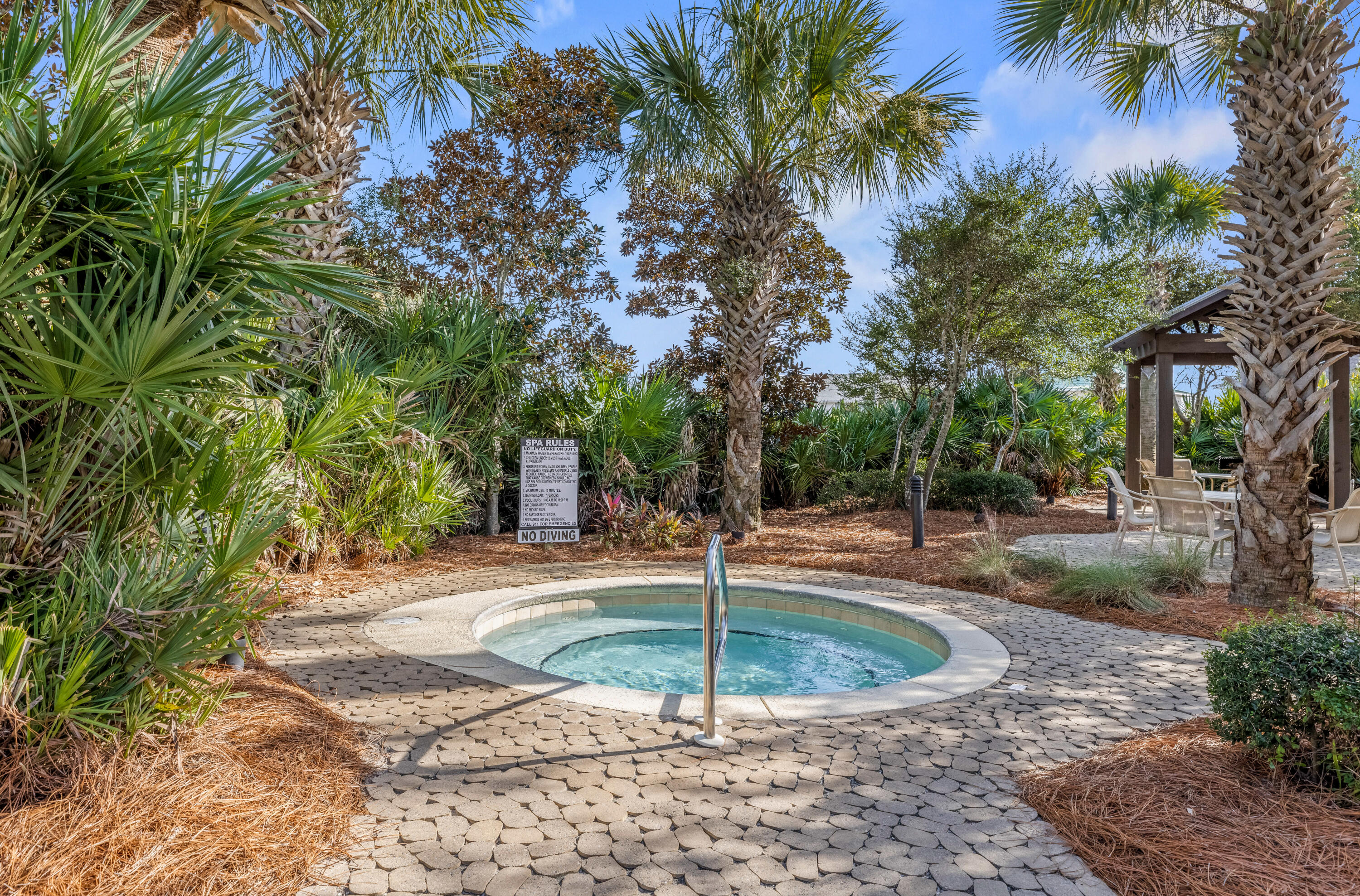 BEACH RESORT - Residential