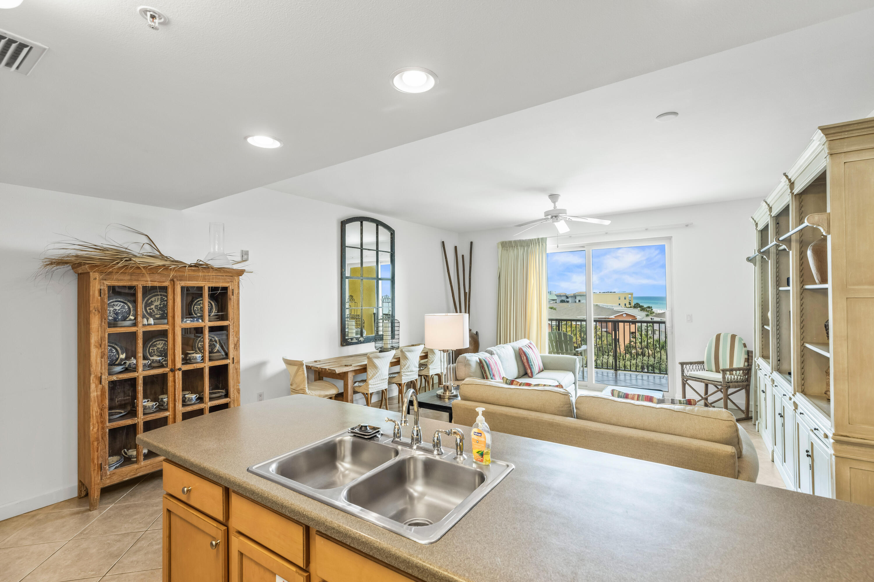 BEACH RESORT - Residential