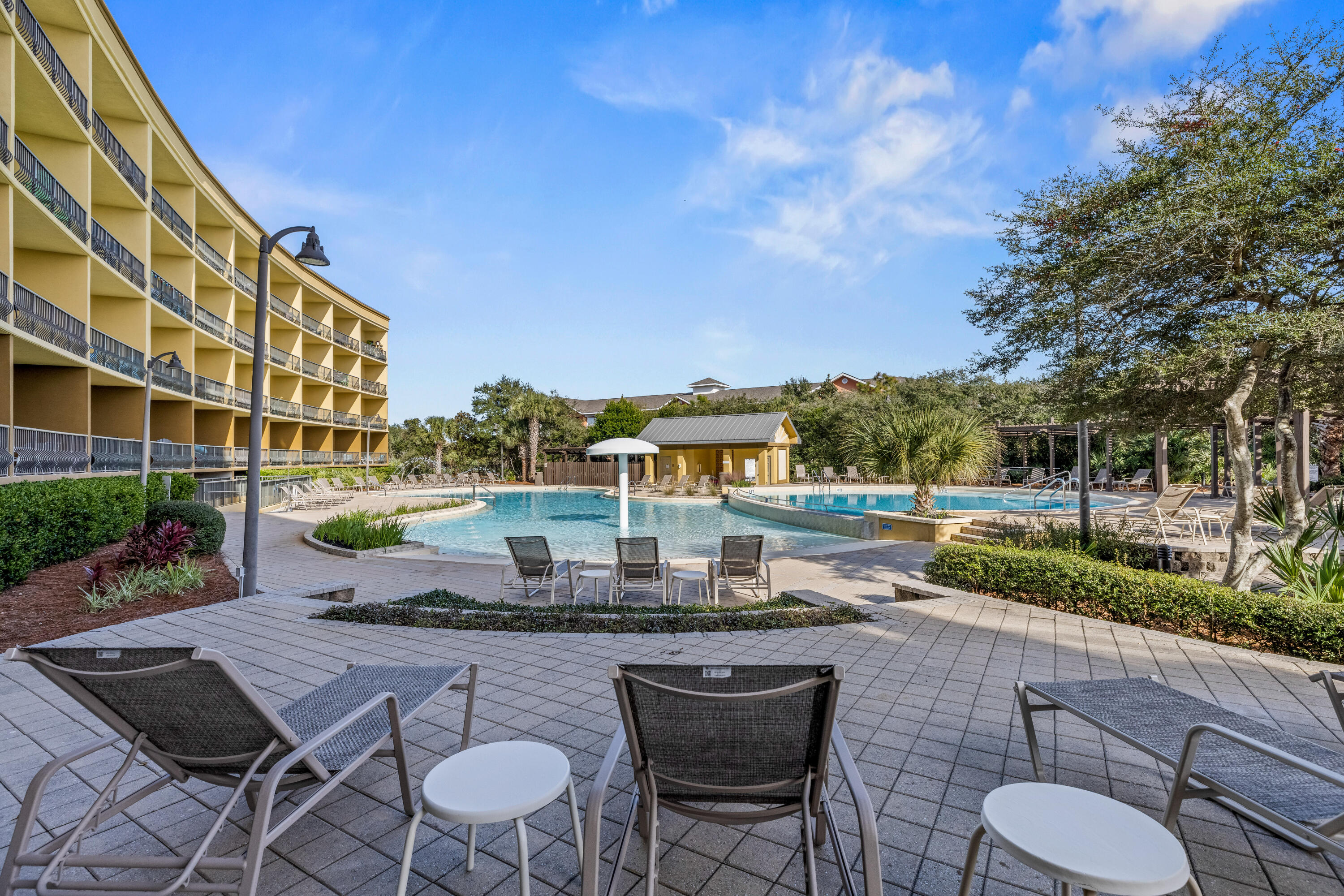 BEACH RESORT - Residential