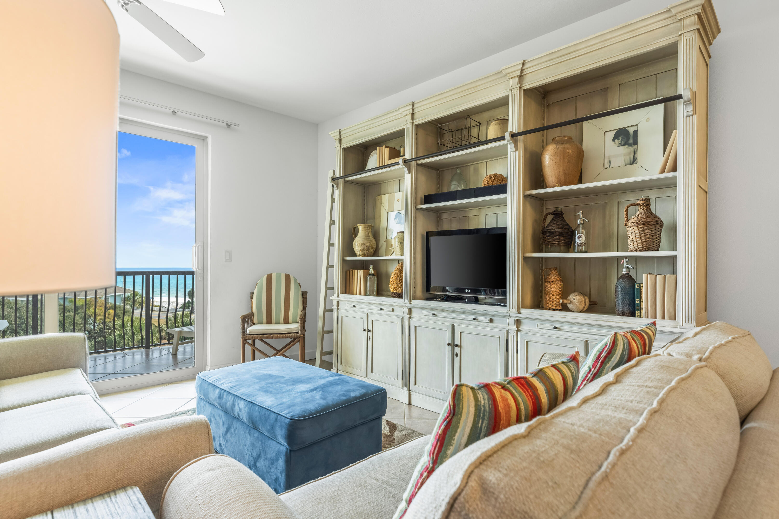 BEACH RESORT - Residential