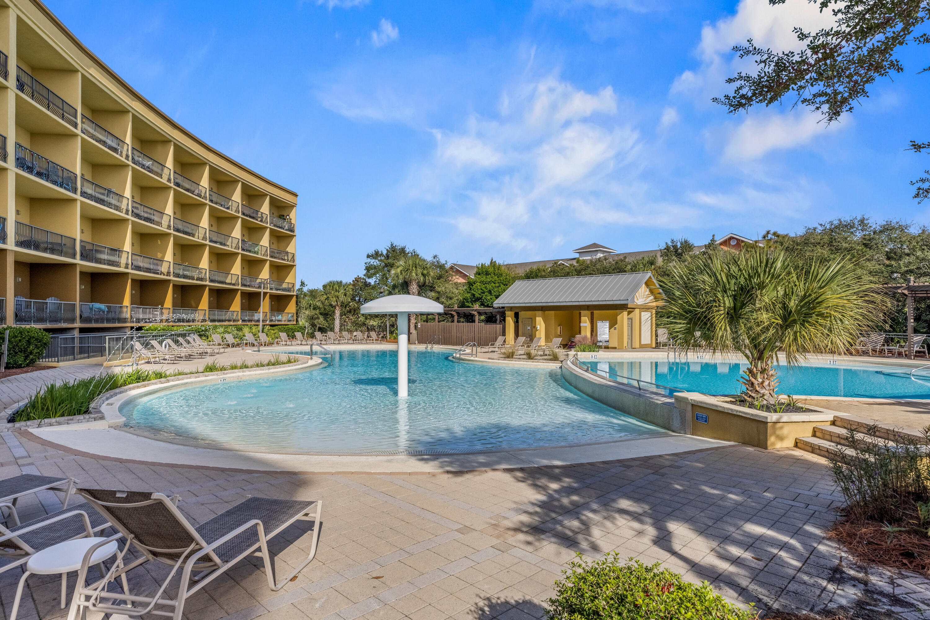 BEACH RESORT - Residential