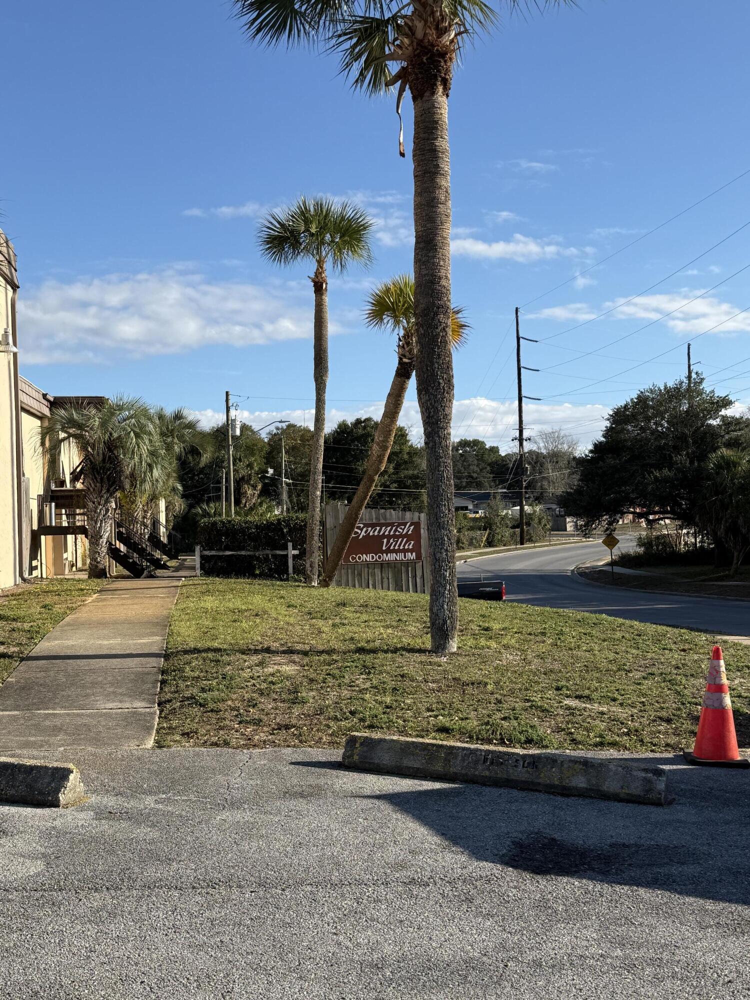 SPANISH VILLAS CONDO - Residential Lease