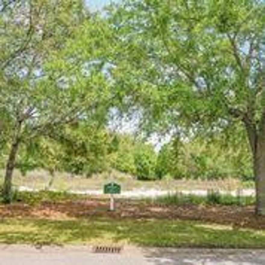 One of the few remaining estate size lots behind the gates of Burnt Pine in Sandestin Golf and Beach Resort.   The seller has had dirt filled on the lot and has kept current bush hogging.  This lot is on the Burnt Pine Golf Course and leads to the clubhouse.  Enjoy living in a gated community with many avenues for fun.  Golf, Beach, Dining, Tennis, Nightlife and parks.