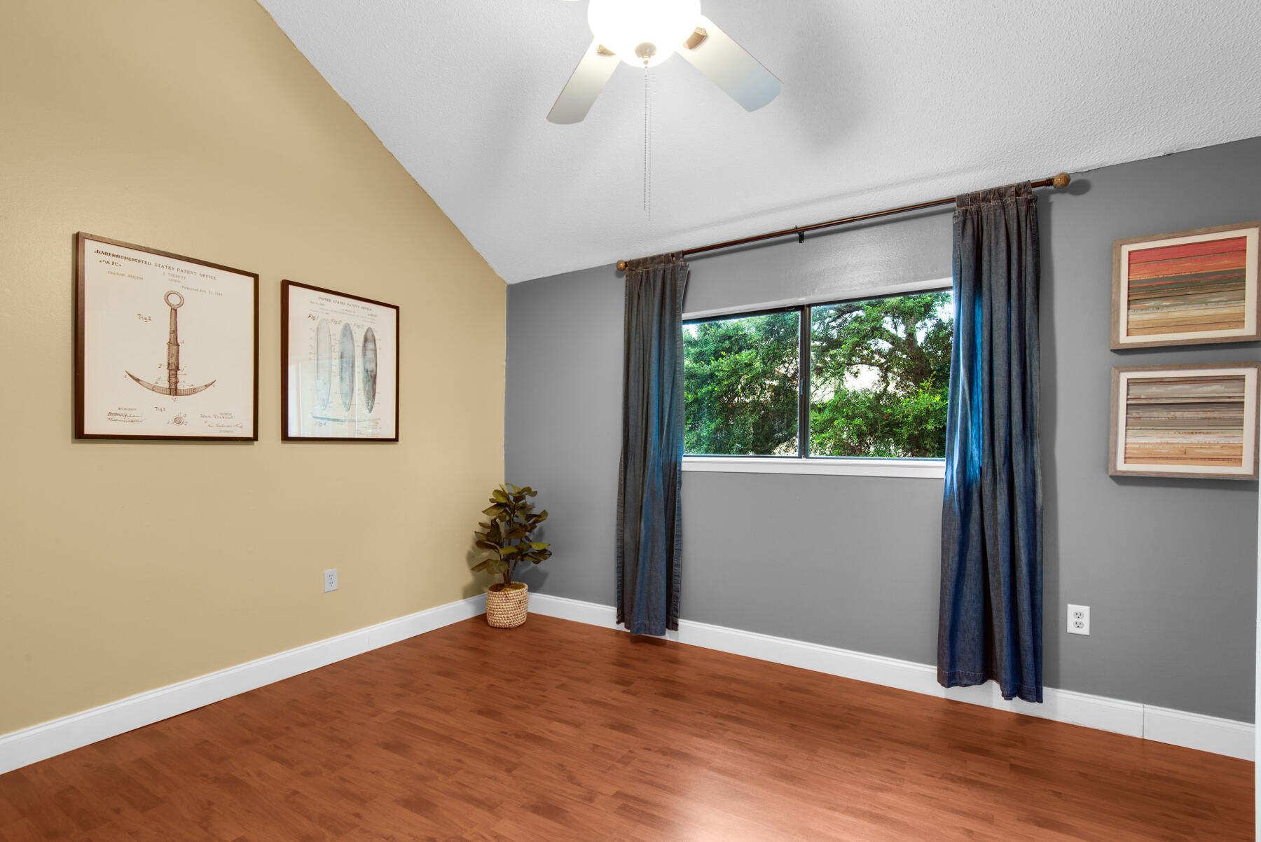 MARINA COVE VILLAGE PH 3 - Residential