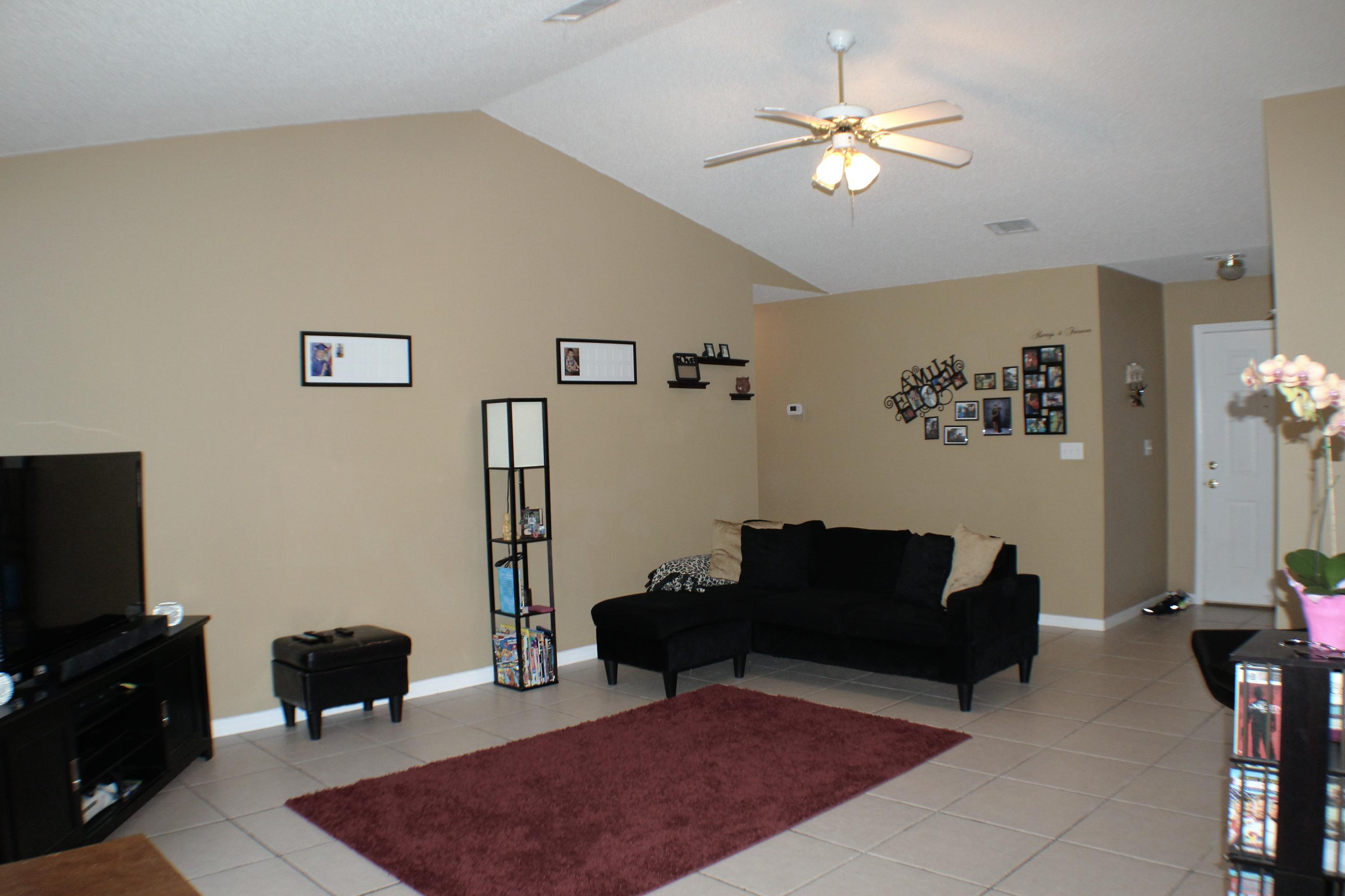 HILLTOP ACRES - Residential