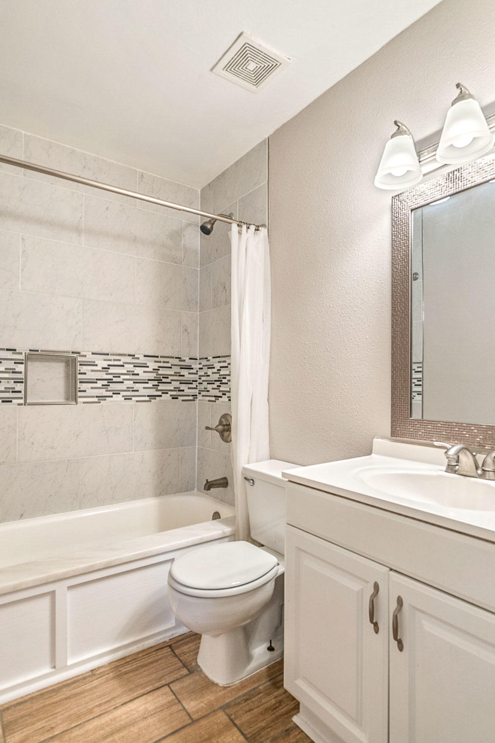 CHATEAU PRES DE LA MER - Residential