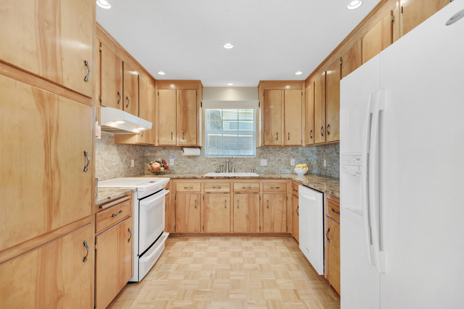 HOLIDAY SHORES ESTATES - Residential