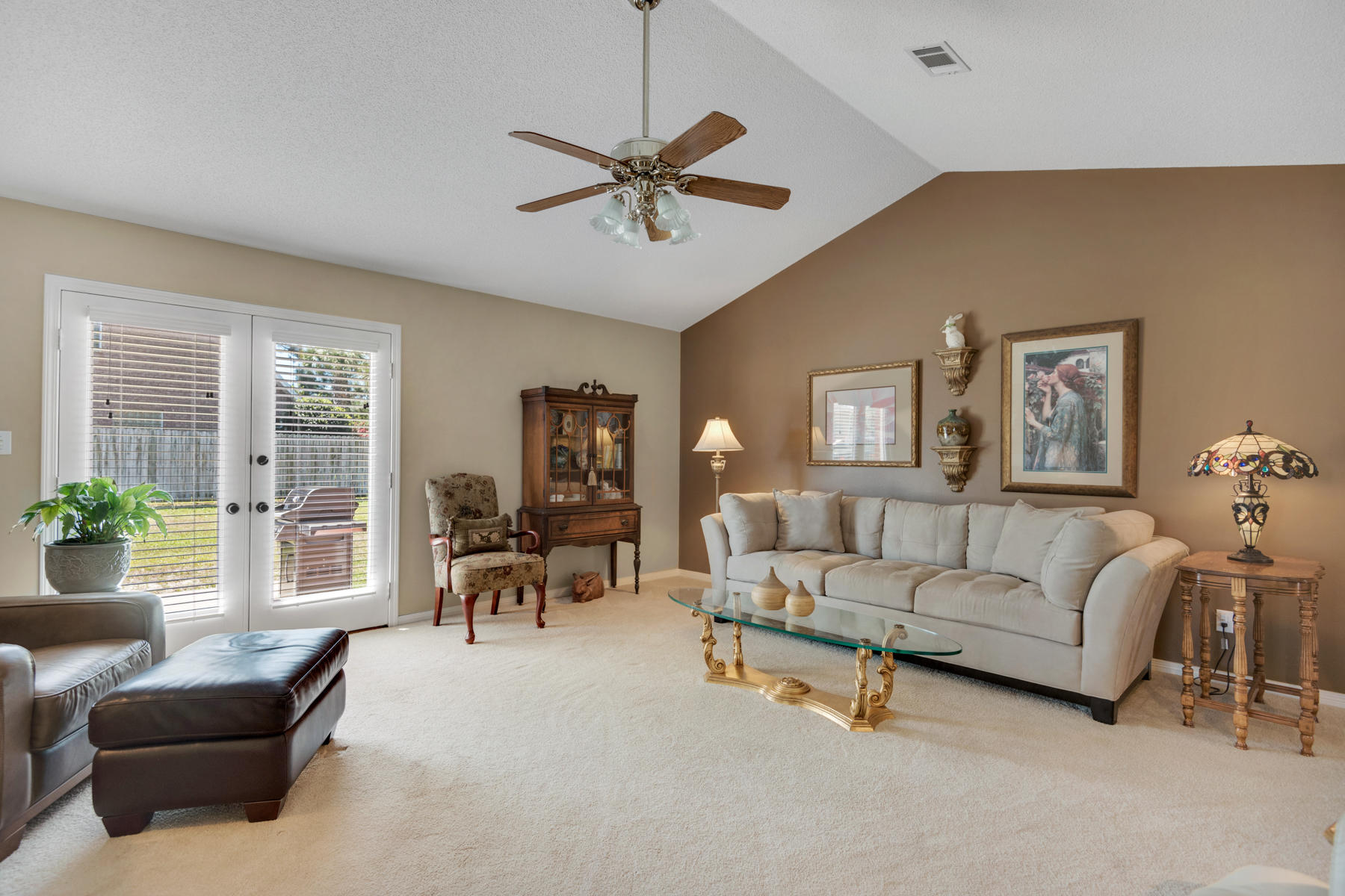 HOLIDAY SHORES ESTATES - Residential