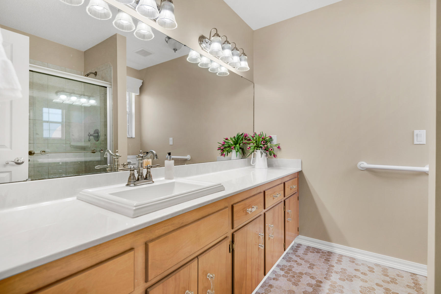 HOLIDAY SHORES ESTATES - Residential