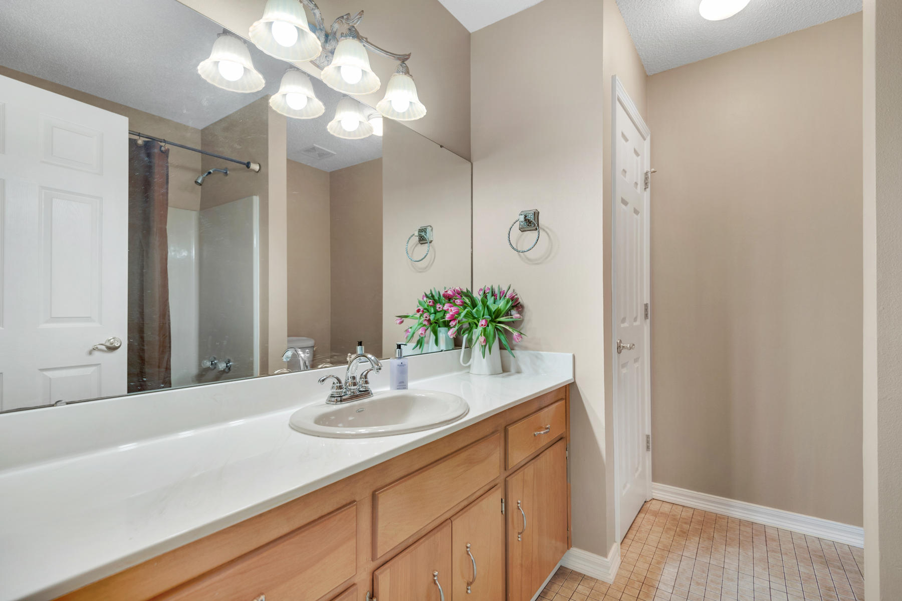 HOLIDAY SHORES ESTATES - Residential