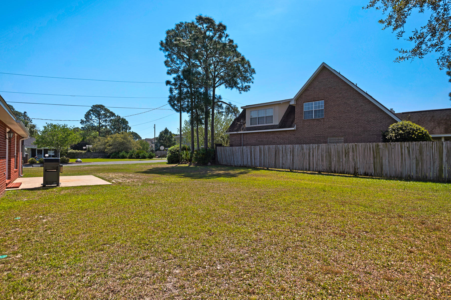 HOLIDAY SHORES ESTATES - Residential