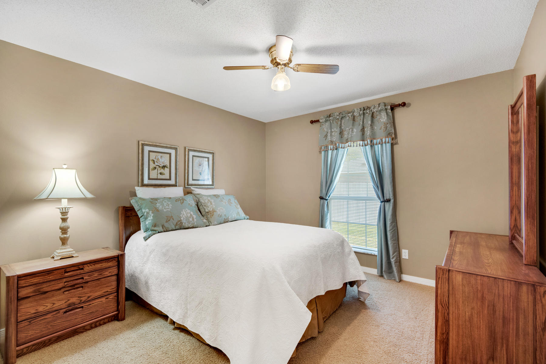 HOLIDAY SHORES ESTATES - Residential