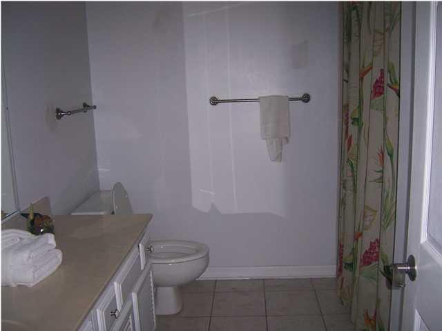 EMERALD SURF CONDO - Residential