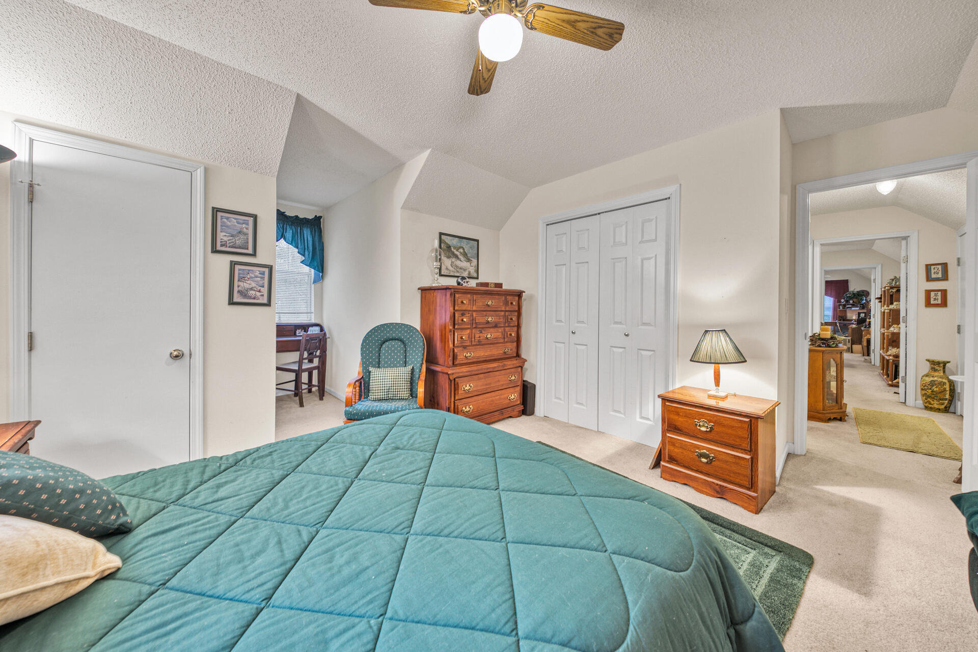COUNTRY CLUB ESTATES - Residential