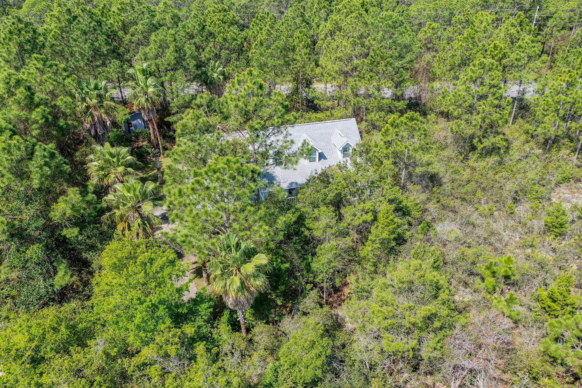 COUNTRY CLUB ESTATES - Residential