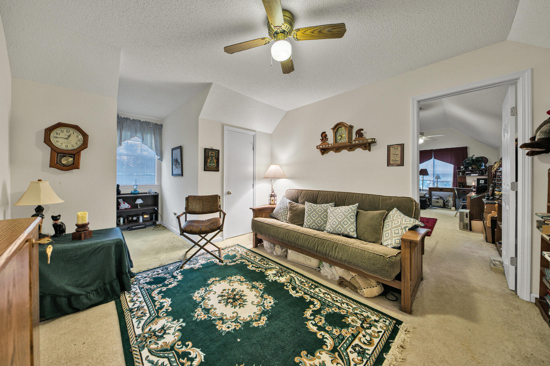 COUNTRY CLUB ESTATES - Residential