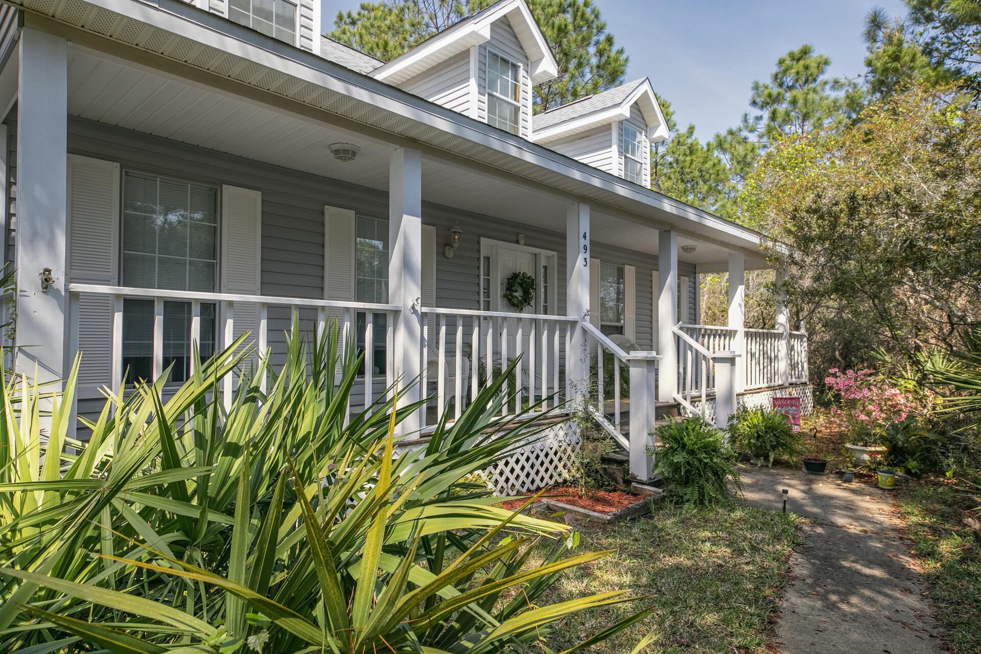 COUNTRY CLUB ESTATES - Residential