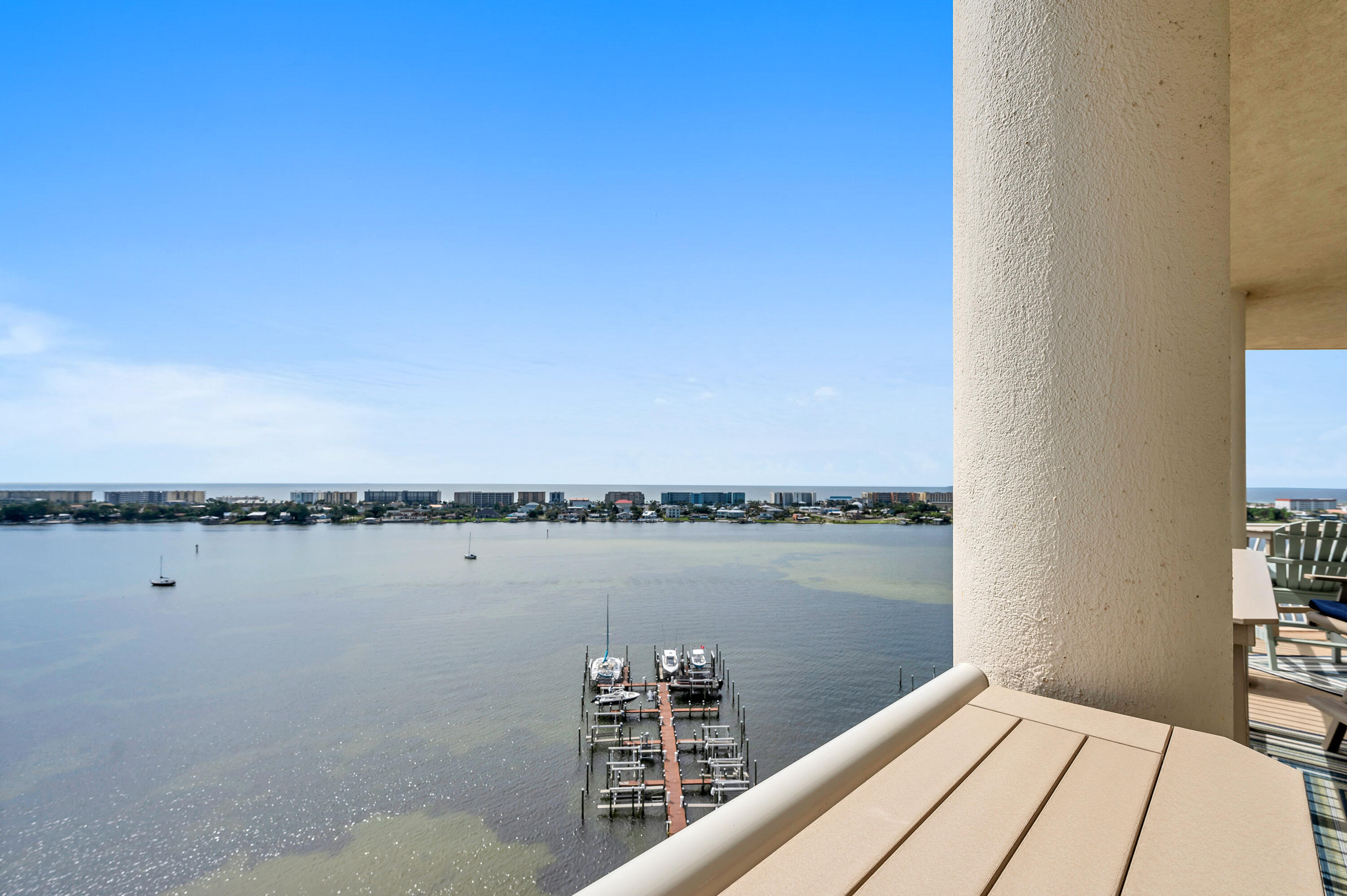 PRESIDIO YACHT CLUB - Residential