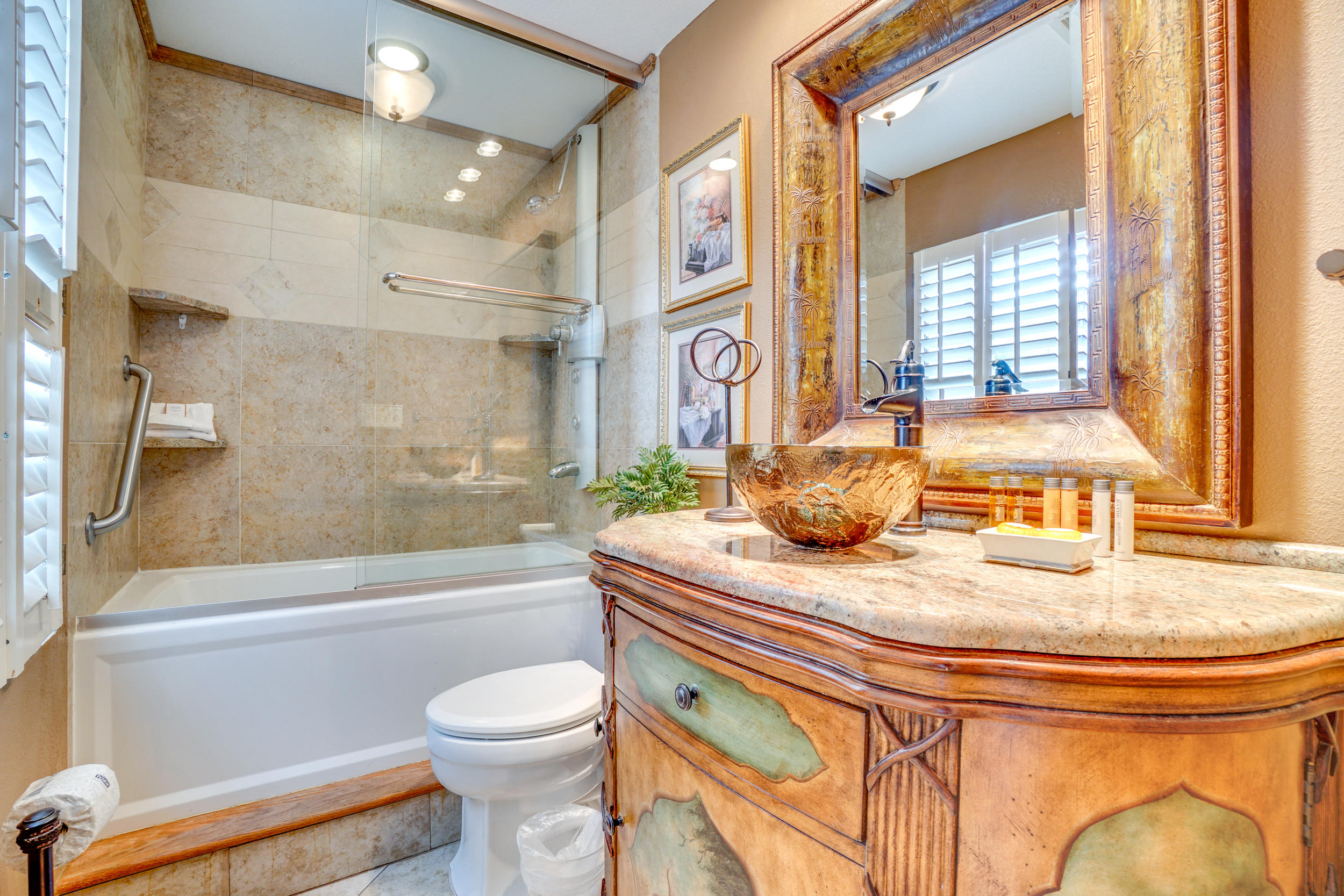 MAINSAIL TOWNHOMES - Residential