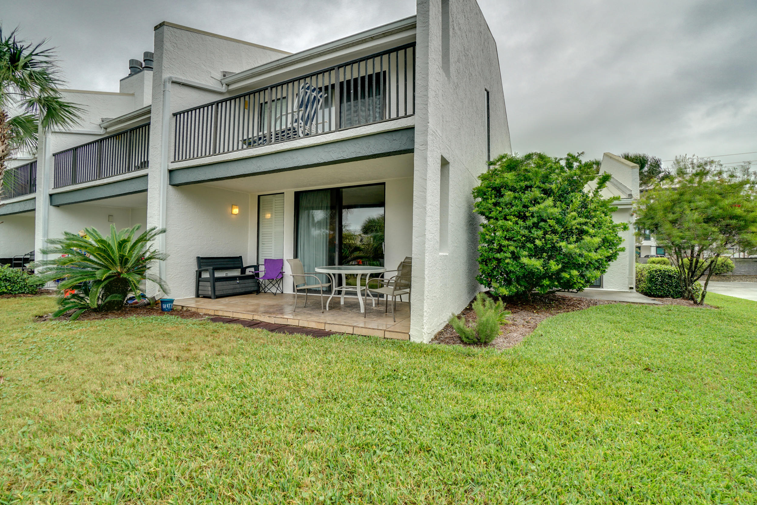 MAINSAIL TOWNHOMES - Residential