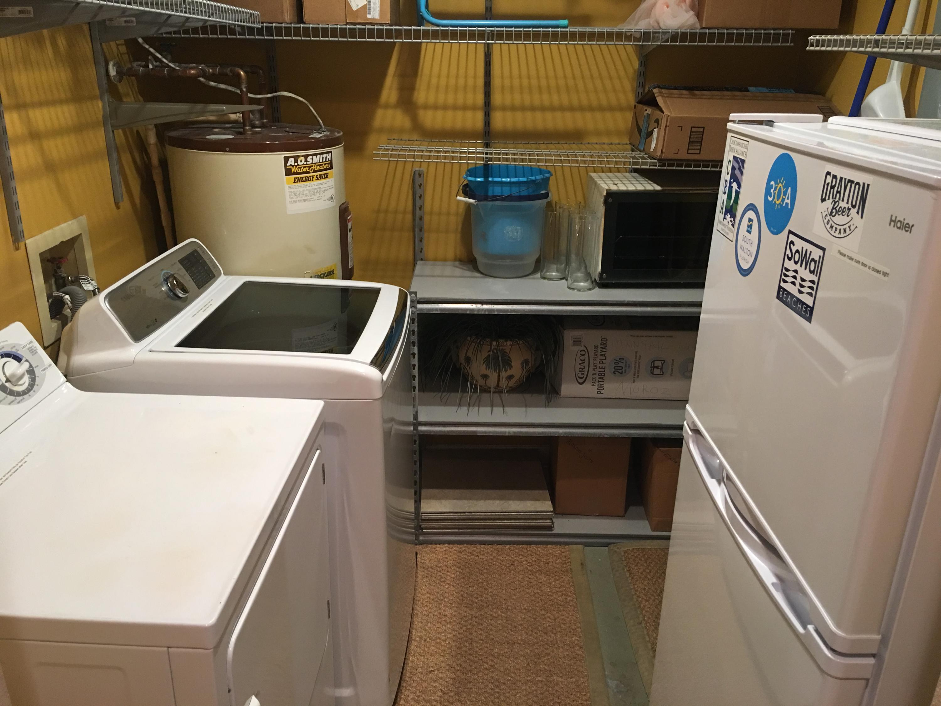 MAINSAIL TOWNHOMES - Residential