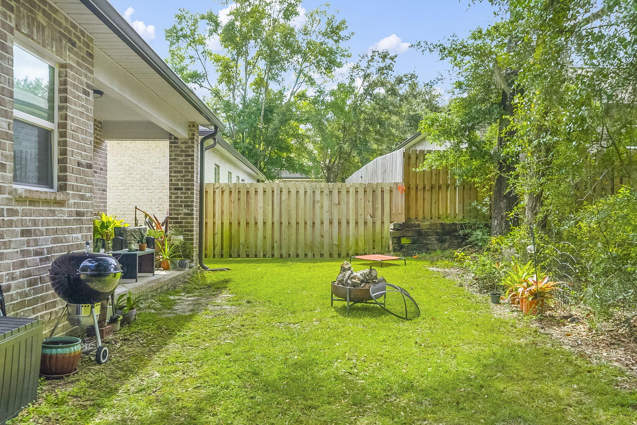 LAUREL OAKS S/D - Residential