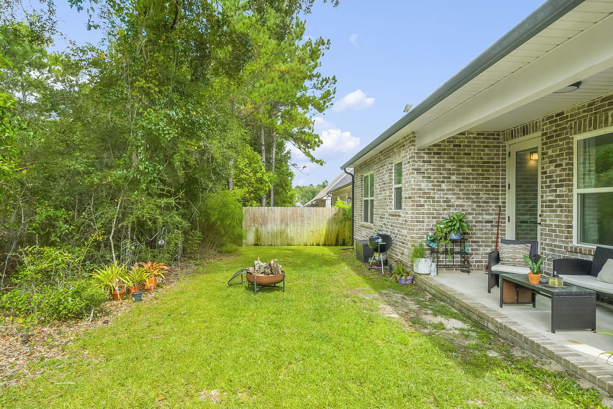 LAUREL OAKS S/D - Residential