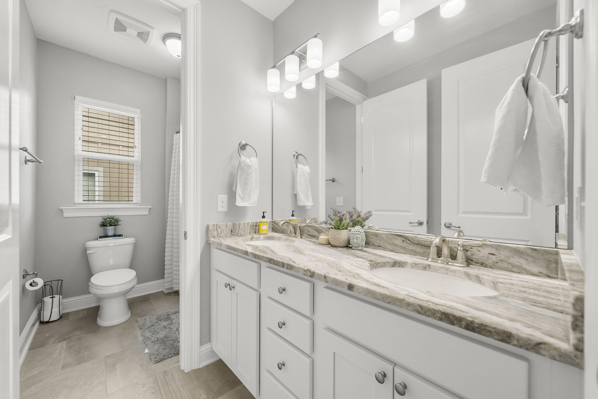 LAUREL OAKS S/D - Residential