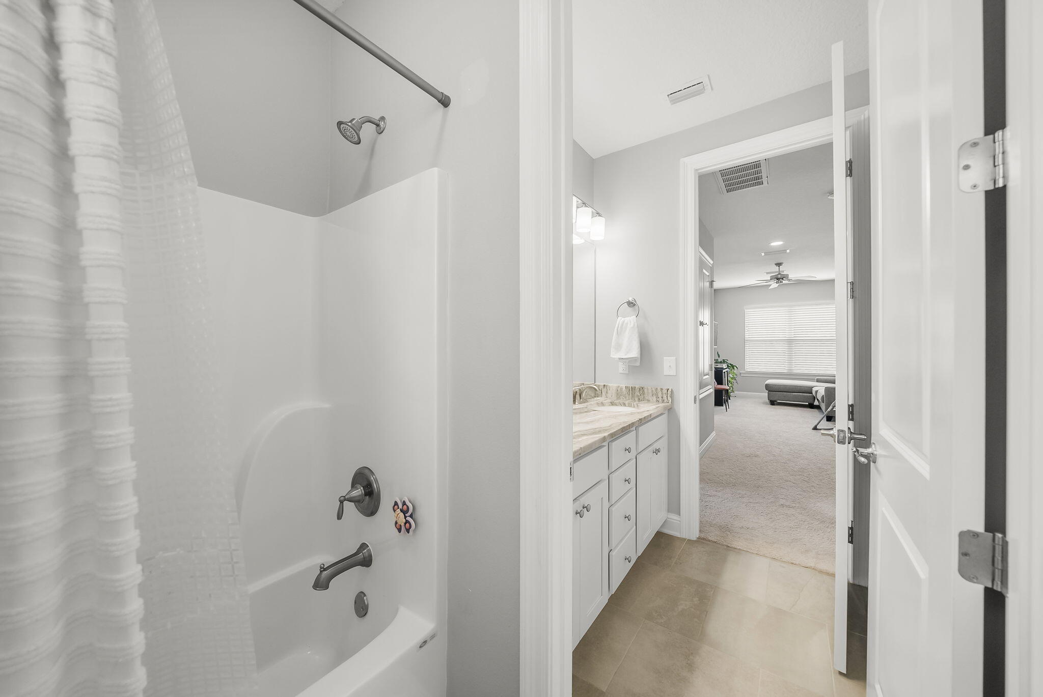 LAUREL OAKS S/D - Residential