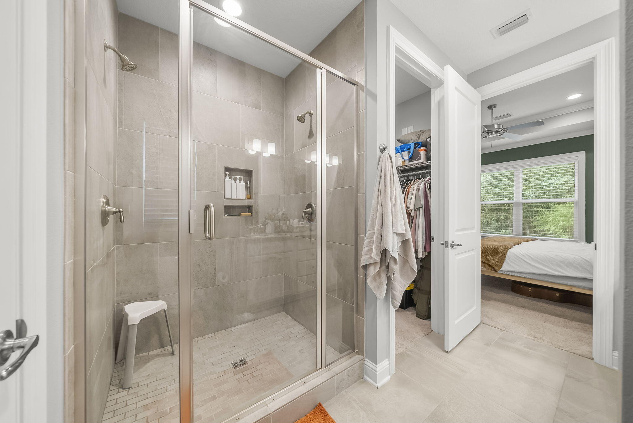LAUREL OAKS S/D - Residential