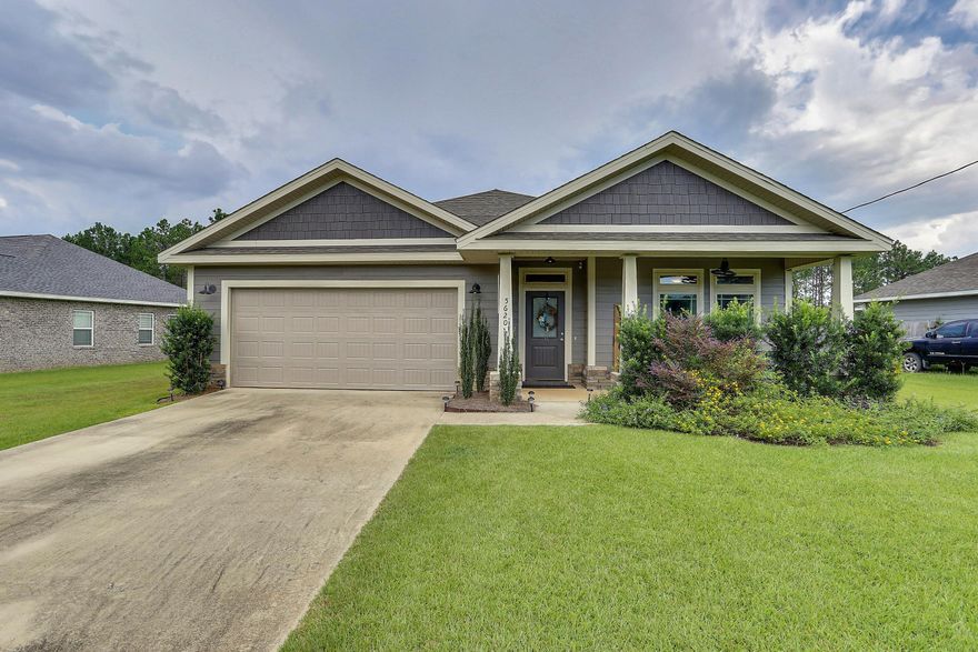 WELCOME HOME!! This show stopper features 3 bedroom 2 bath split floor with master suite offering separate tiled shower/tub, double vanity, and large walk-in closet master,   granite counter tops and breakfast  bar which is open to the living area, has 9 foot ceiling finish throughout, tile in all wet areas and carpet in bedrooms.  One owner, immaculately  maintained !!